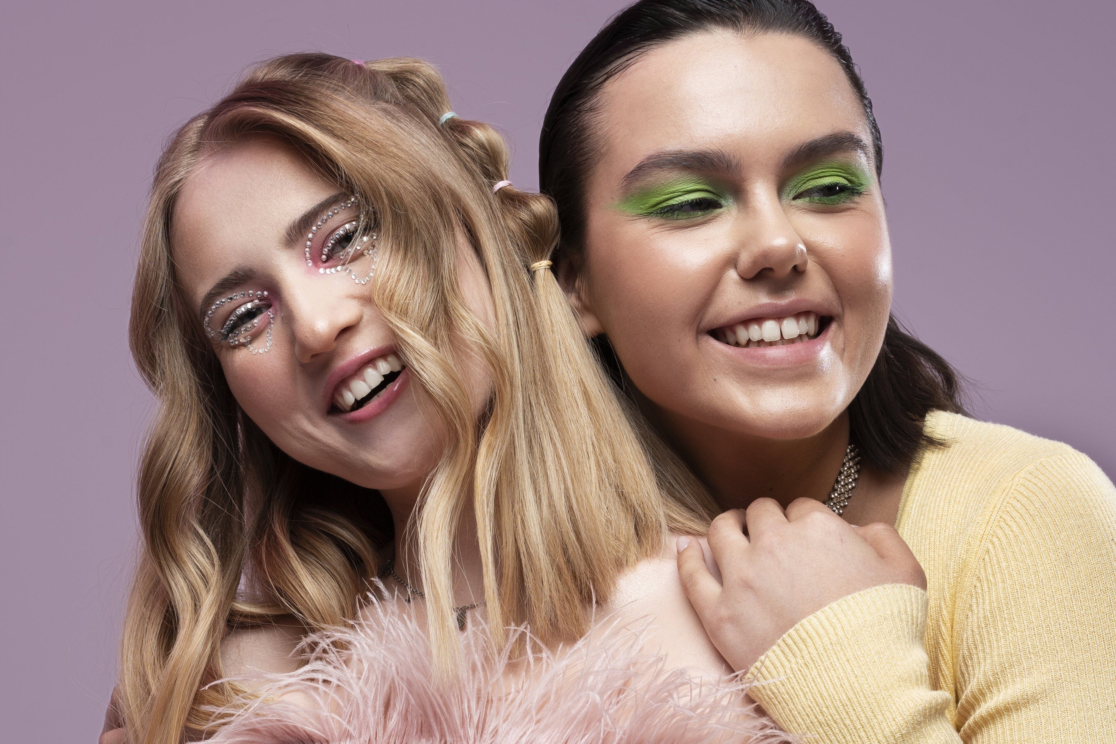 Maquiagem de sexta: brilho, atitude e muita pista com HDM Beauty